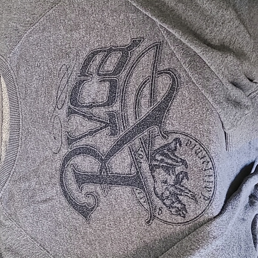 RVCA Small crewneck
